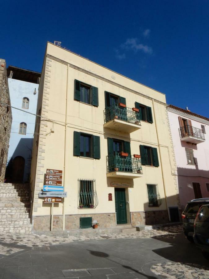 B&B Eleonora D'Arborea, Centro Storico Posada  Exterior photo